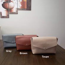 Load image into Gallery viewer, Medium Size Crossbody Bag