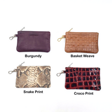 Load image into Gallery viewer, Leather keychain Pouch with Pocket