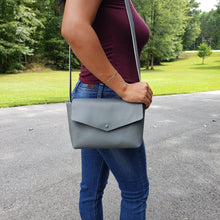Load image into Gallery viewer, Medium Size Crossbody Bag