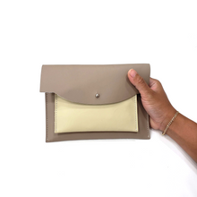 Load image into Gallery viewer, Two Toned Clutch